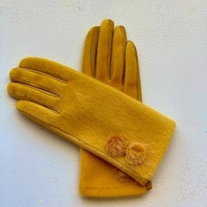 Mustard Yellow Vintage gloves